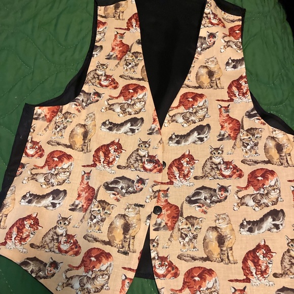 Jackets & Blazers - Cute vest with cats